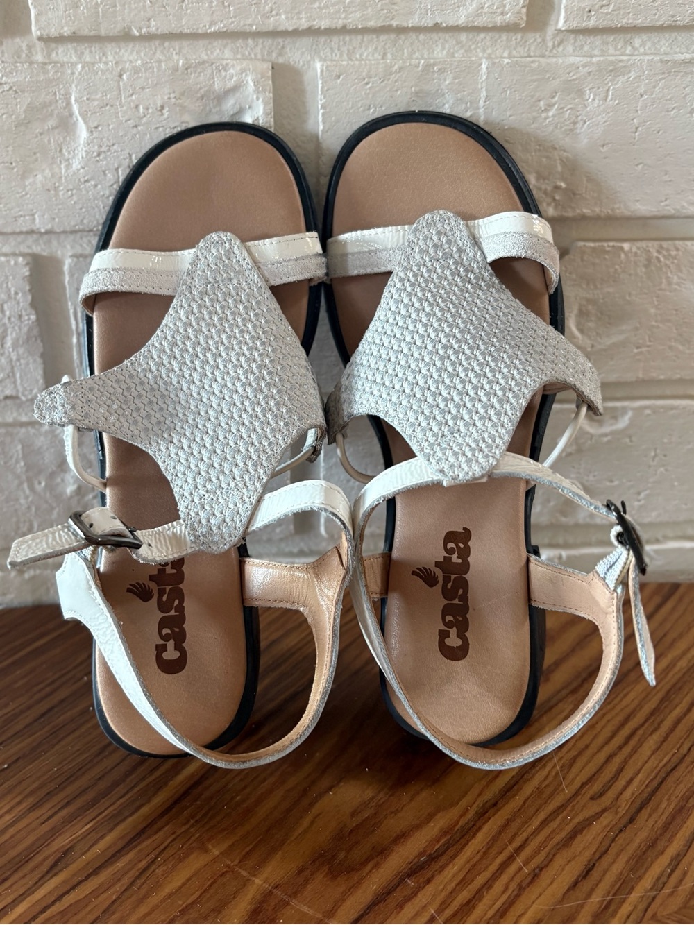 Casta White Textured Block Heel Sandals Women’s EU 37 White Leather Ankle Strap - Picture 9 of 10